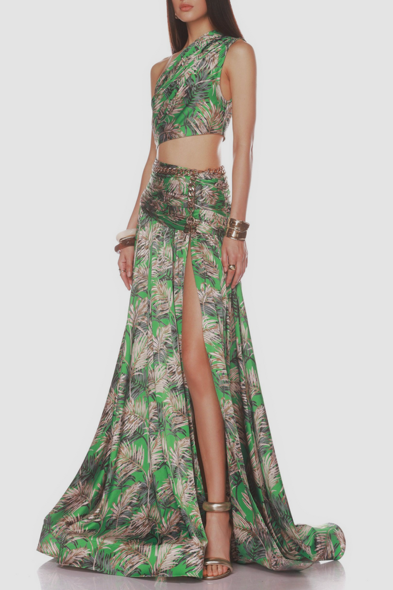 Beautifully Finished Garment in a Timeless Design