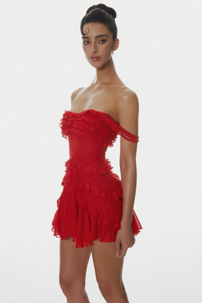 Beautifully Crafted Dress in a Classic Style