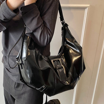 Beautifully Finished Bag in a Timeless Design