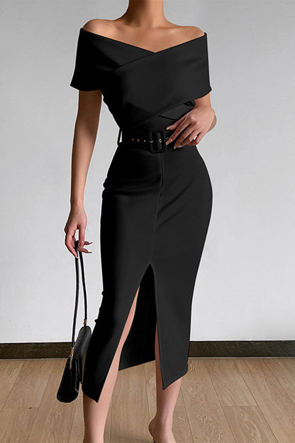Classic Vintage Dress with a Flattering Fit