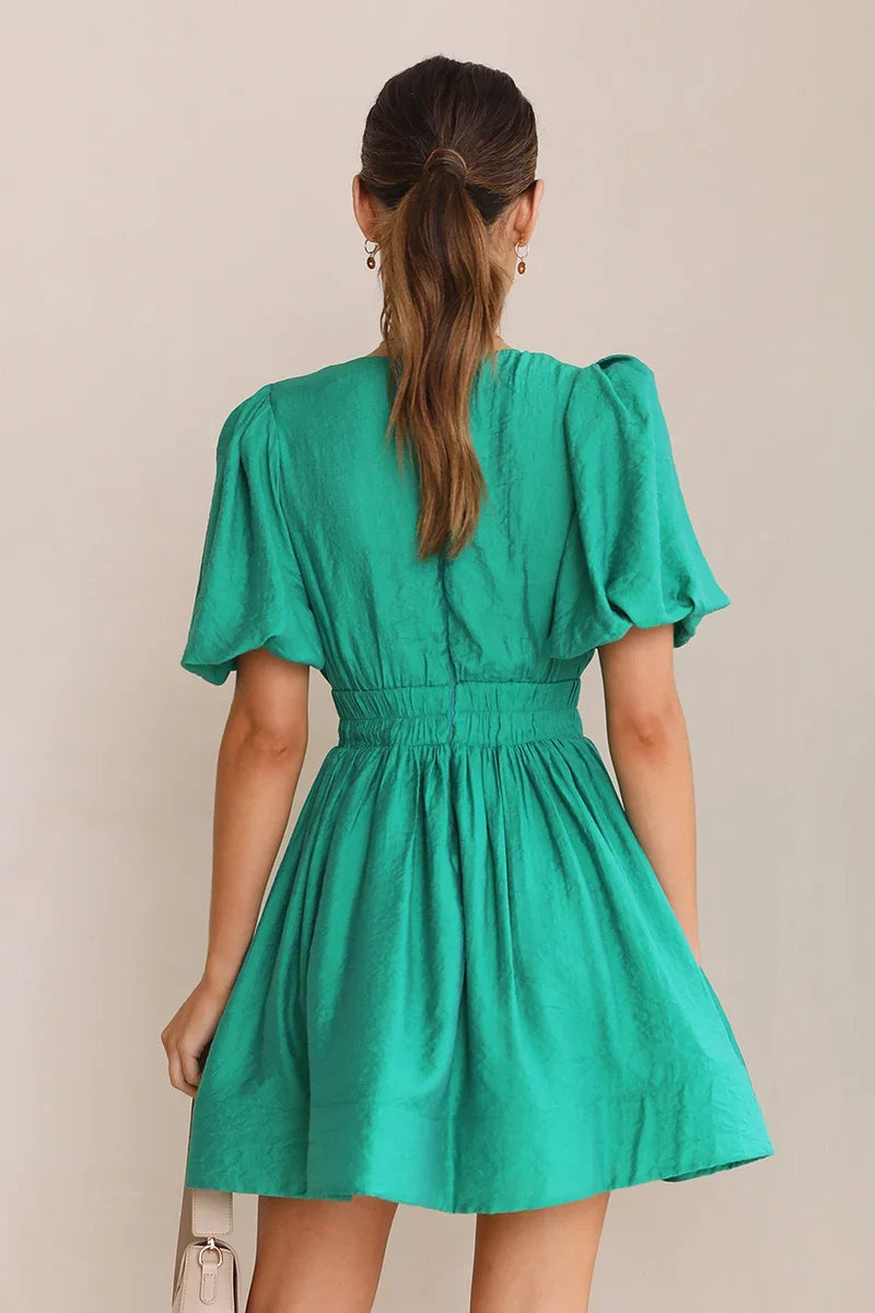 Classic Vintage & Enduringly Stylish Dress