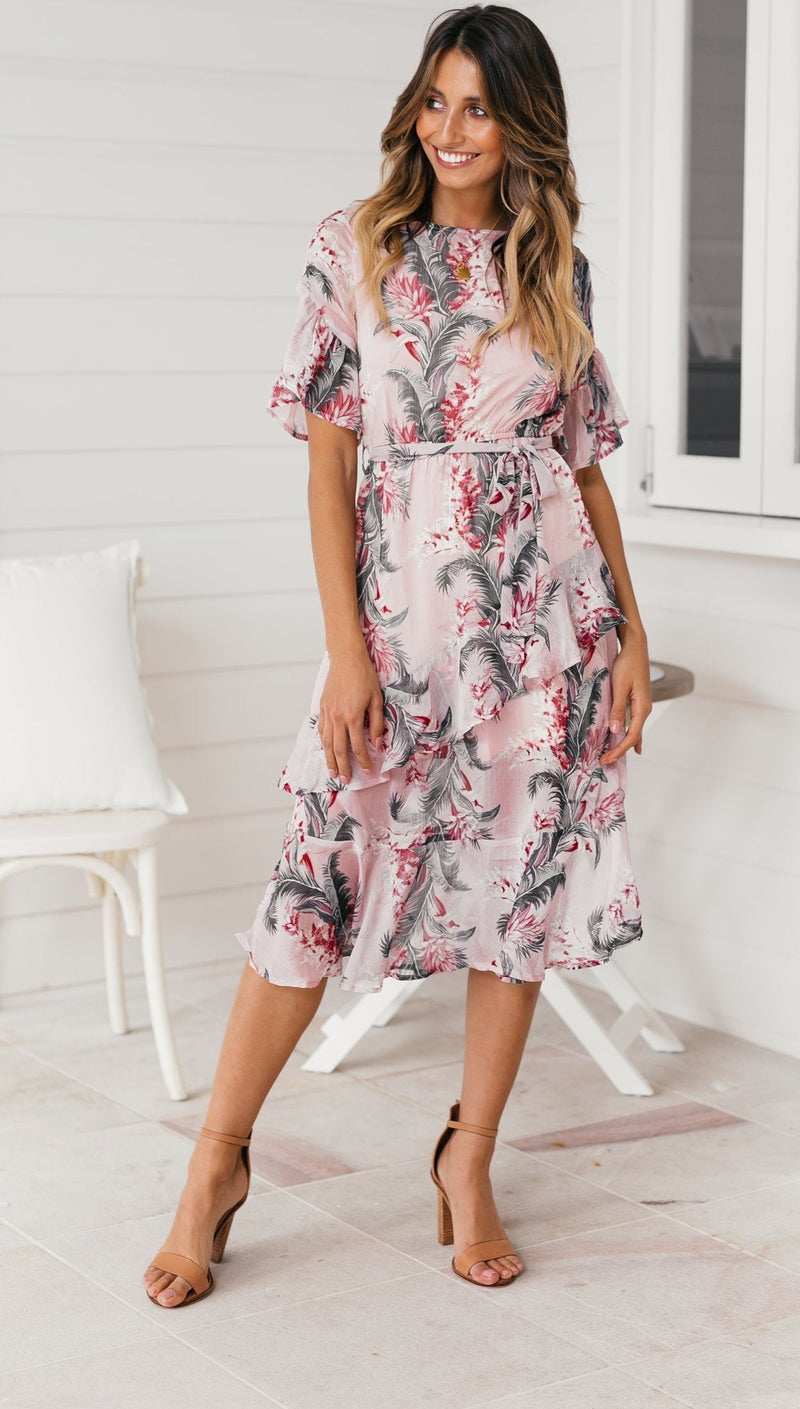 Beautifully Crafted Dress in a Classic Style