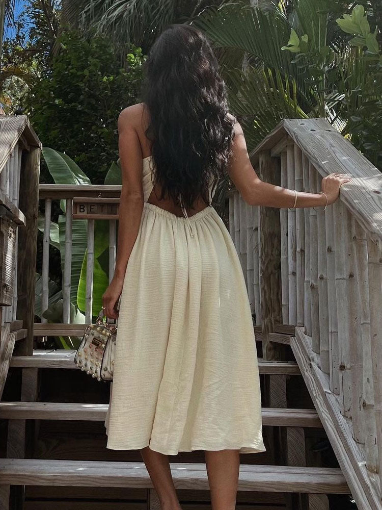 Effortlessly Elegant Dress with a Timeless Design