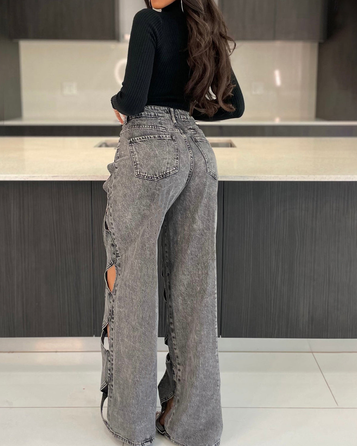 Elegantly Styled Pants for Everyday Wear
