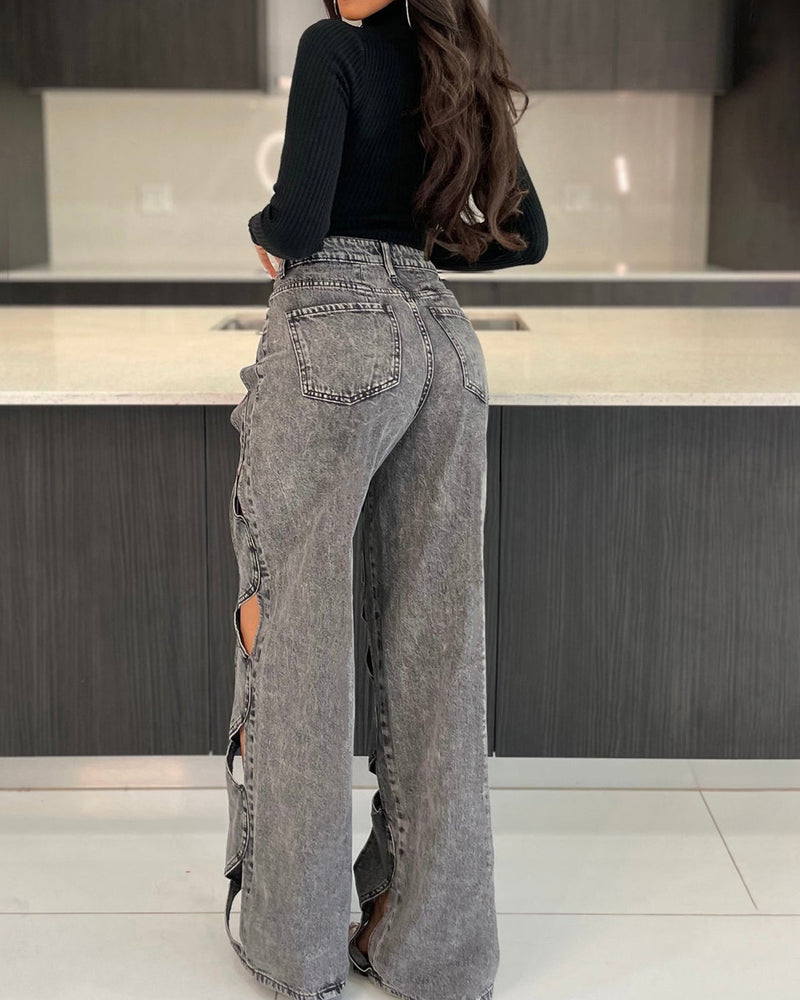 Elegantly Styled Pants for Everyday Wear