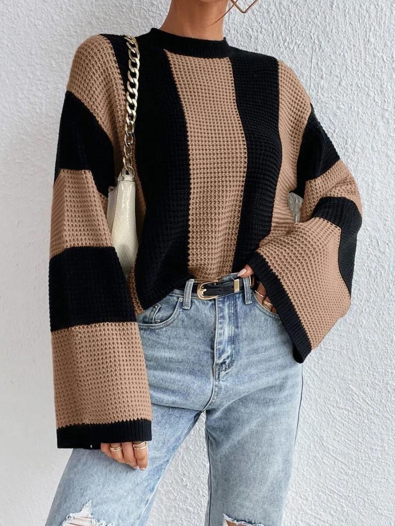 Classic Vintage Sweater with a Flattering Fit