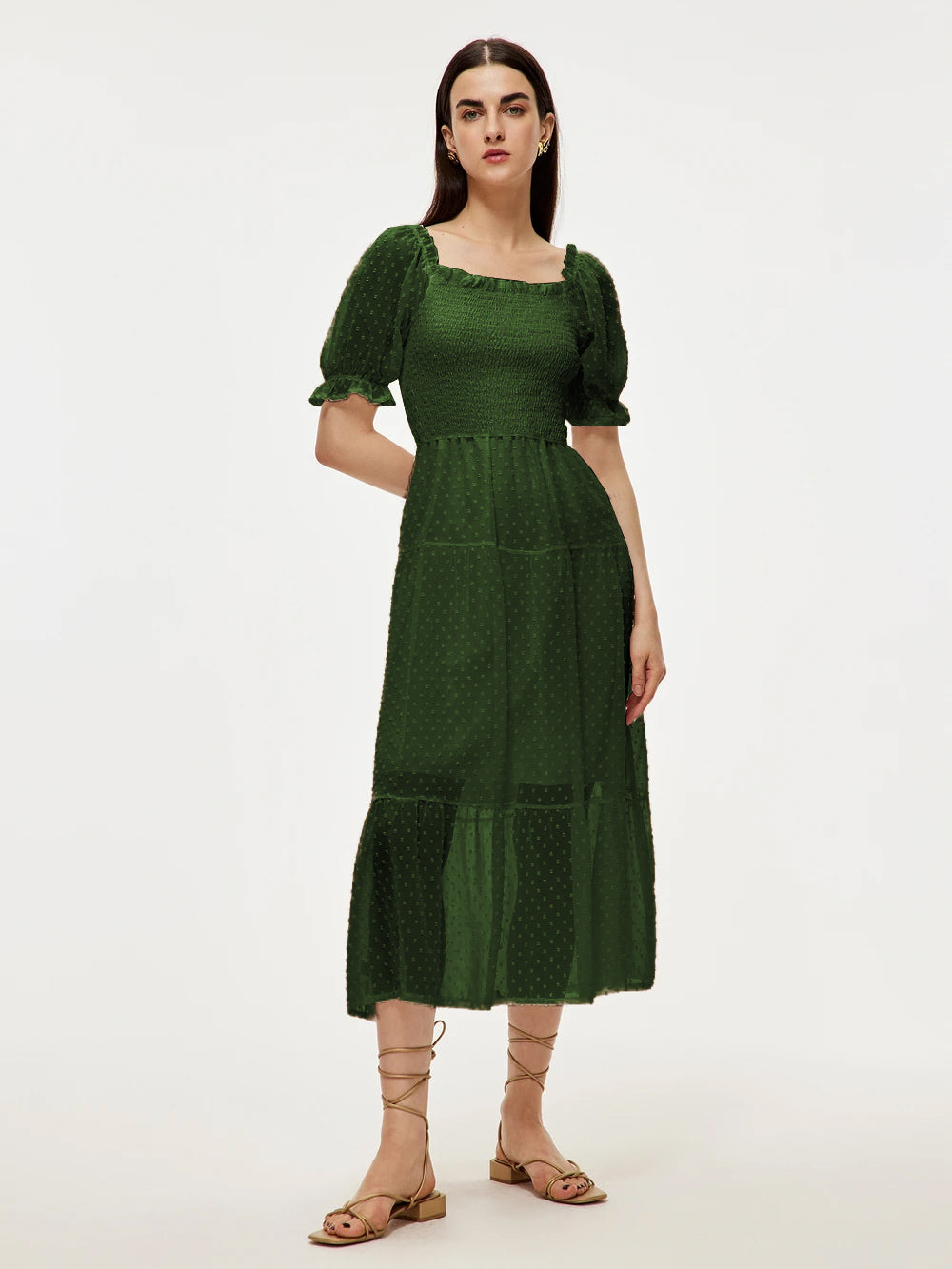 Beautifully Finished Dress in a Timeless Design