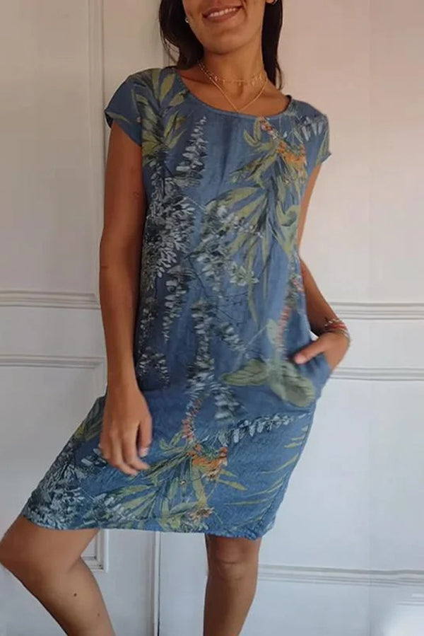 Sophisticated Dress with a Clean Classic Look