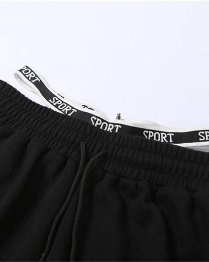 Beautifully Finished Pants in a Timeless Design
