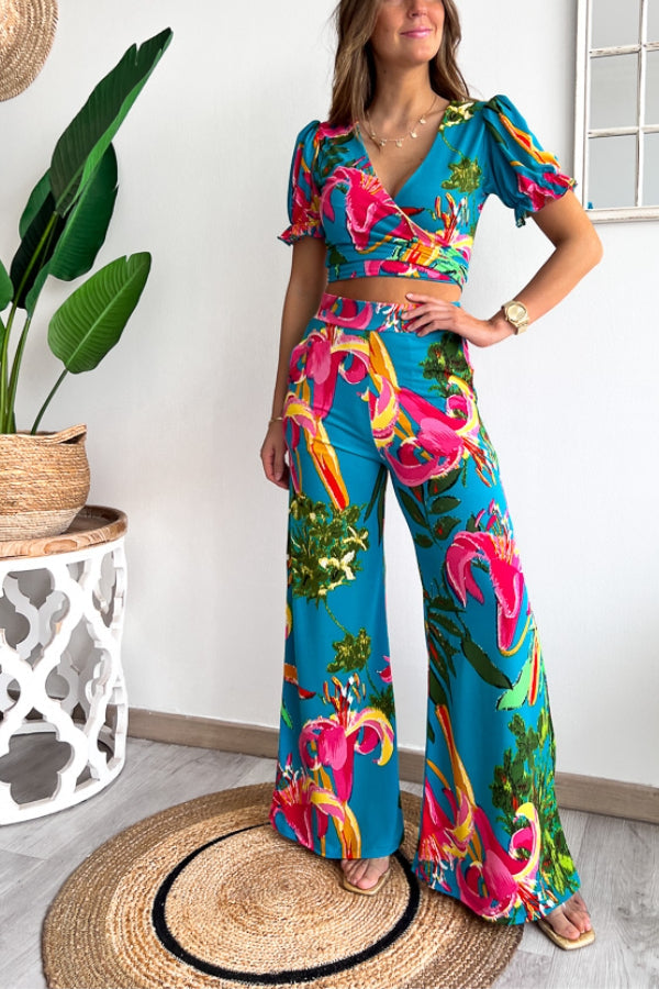 Classic Vintage Pants with a Flattering Fit