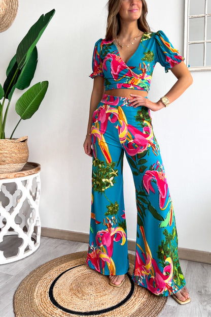 Classic Vintage Pants with a Flattering Fit