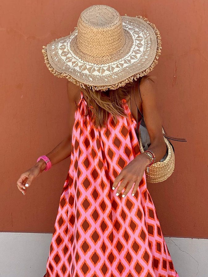 Classic Vintage Dress with a Flattering Fit