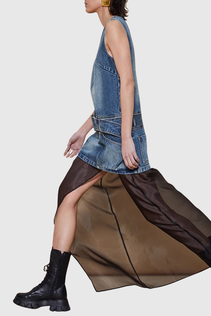 Beautifully Crafted Dress in a Classic Style