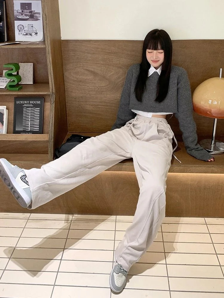 Elegantly Styled Pants for Everyday Wear