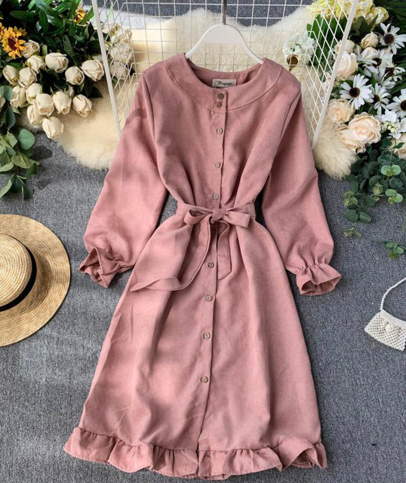 Classic Vintage Dress with a Flattering Fit