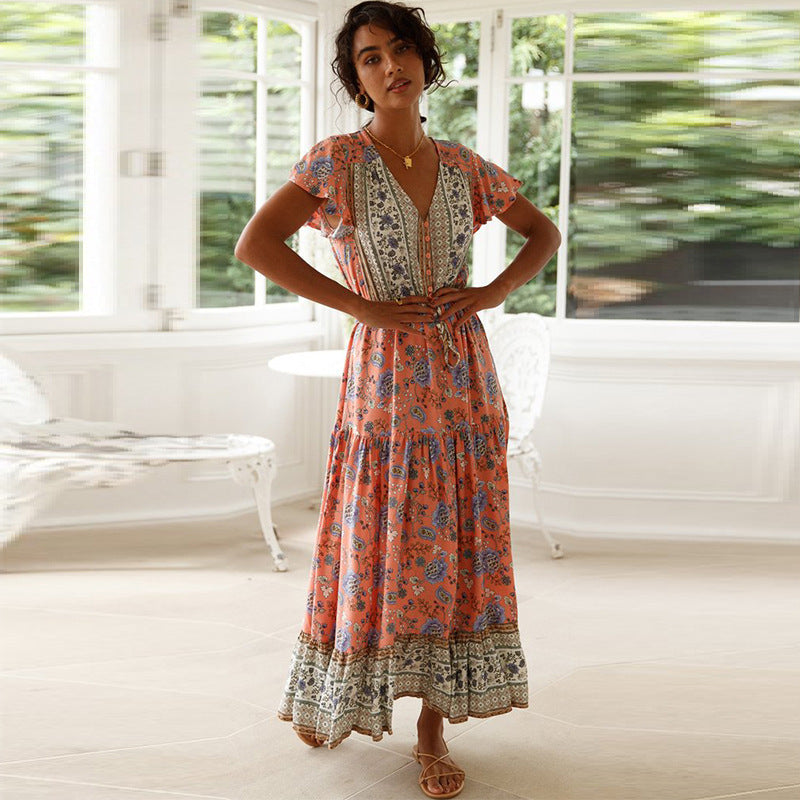 Beautifully Finished Dress in a Timeless Design