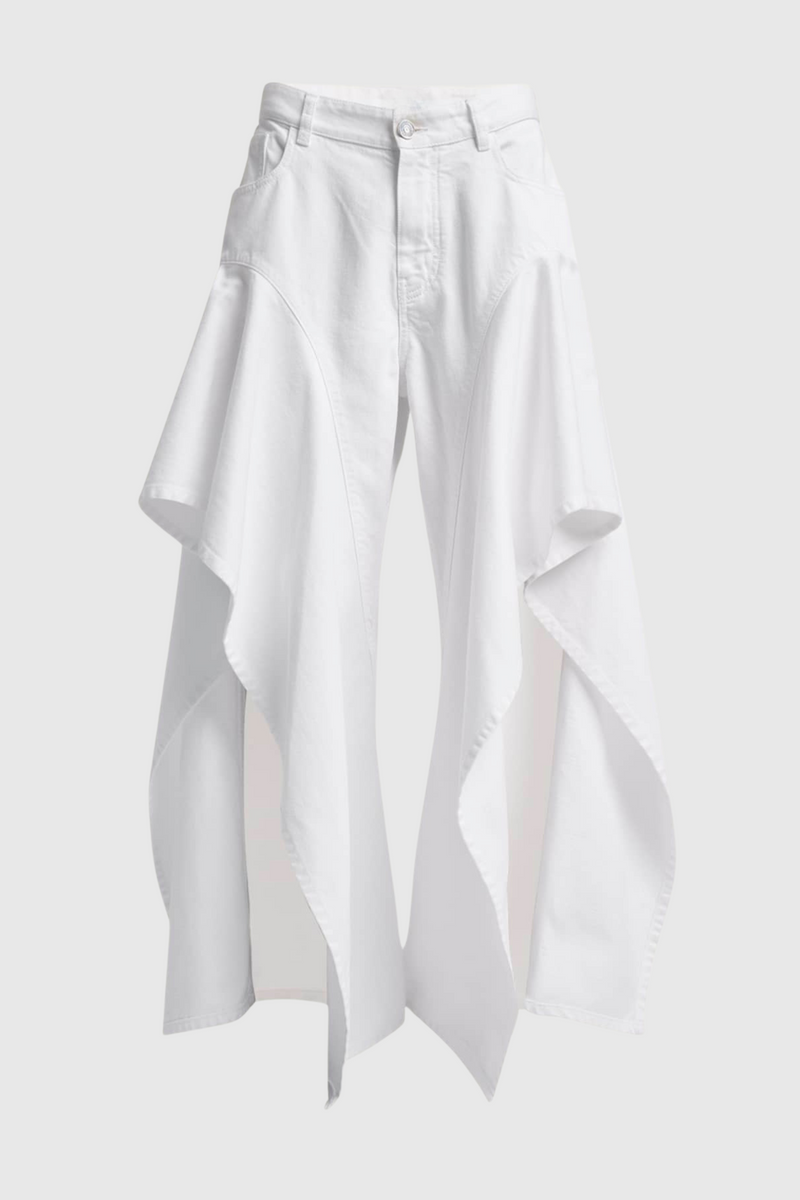Effortlessly Elegant Garment with a Timeless Design