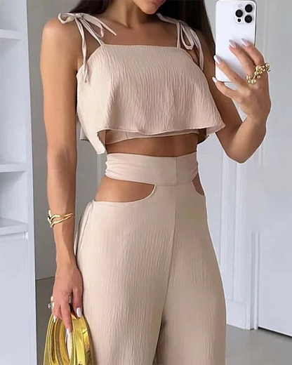 Classic Vintage Trousers with a Flattering Fit