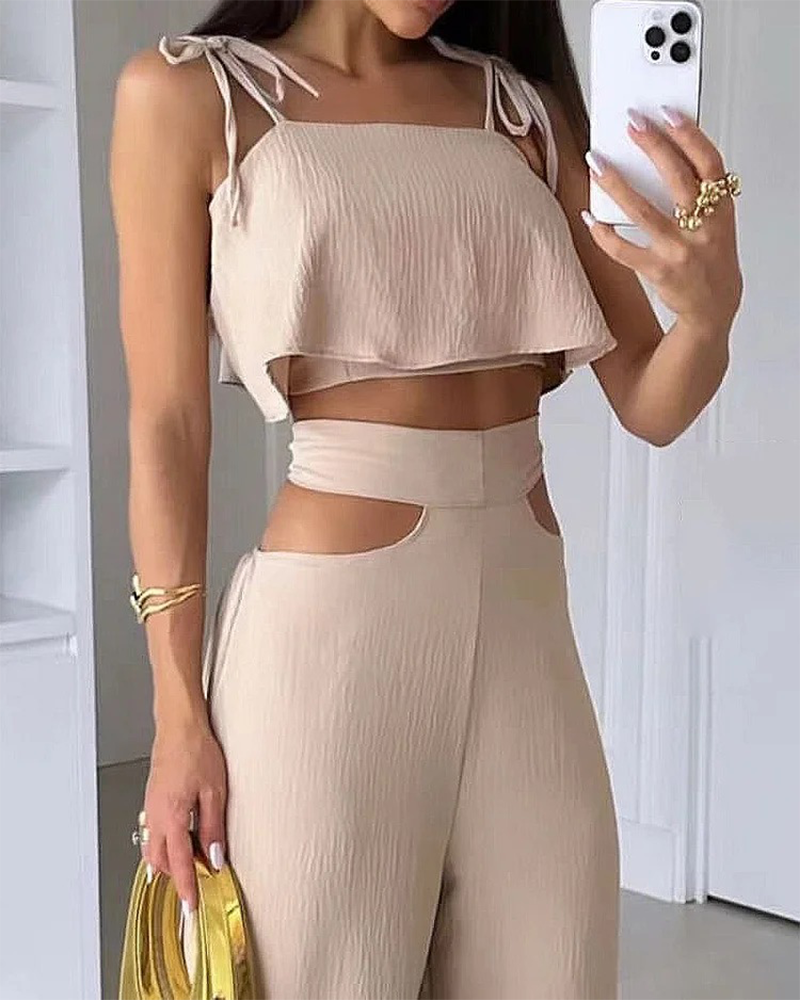 Classic Vintage Trousers with a Flattering Fit