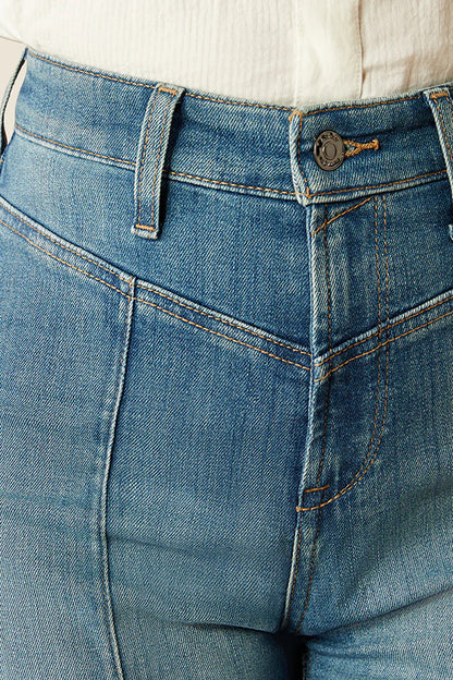 Classic Vintage & Enduringly Stylish Garment