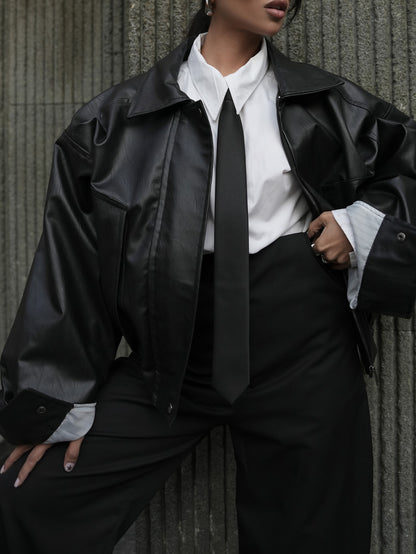 Effortlessly Elegant Jacket with a Timeless Design
