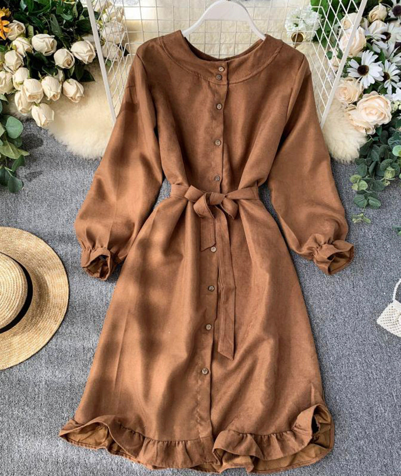 Classic Vintage Dress with a Flattering Fit