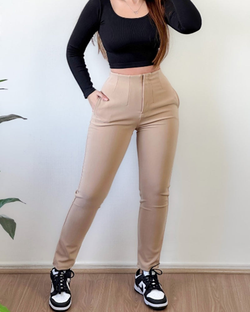 Elegantly Styled Pants for Everyday Wear