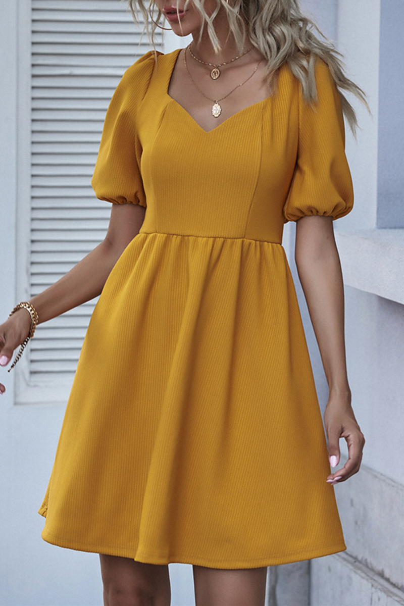 Classic Vintage & Enduringly Stylish Dress