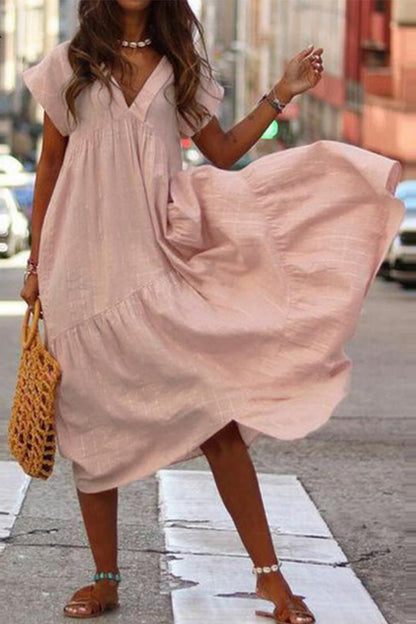 Beautifully Finished Dress in a Timeless Design