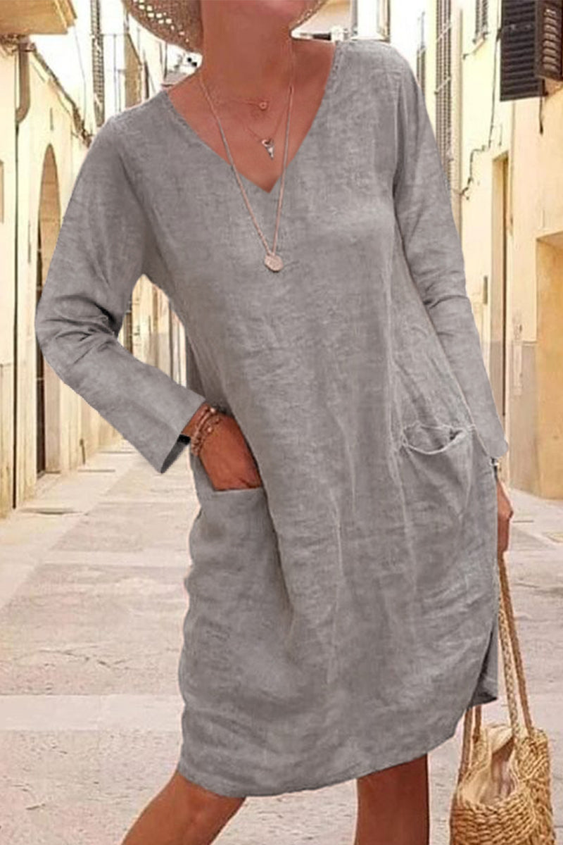 Gracefully Styled Dress for Any Occasion