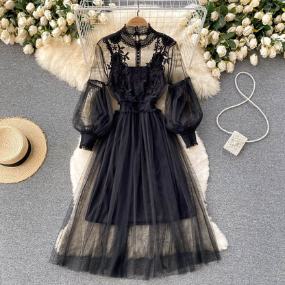 Well Tailored Dress with a Graceful Silhouette
