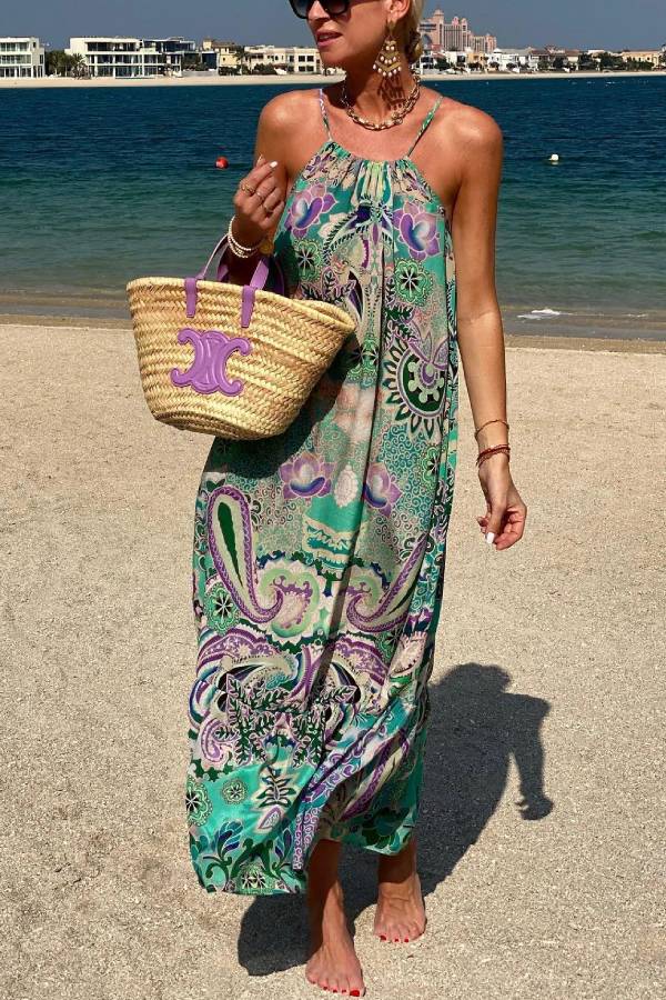 Classic Vintage & Enduringly Stylish Dress