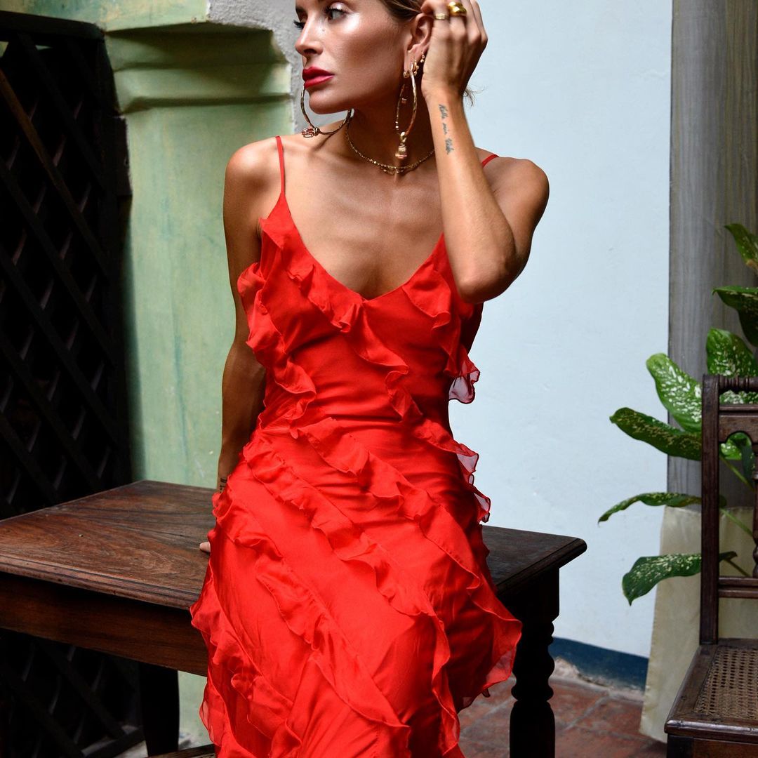 Sophisticated Dress with a Clean Classic Look