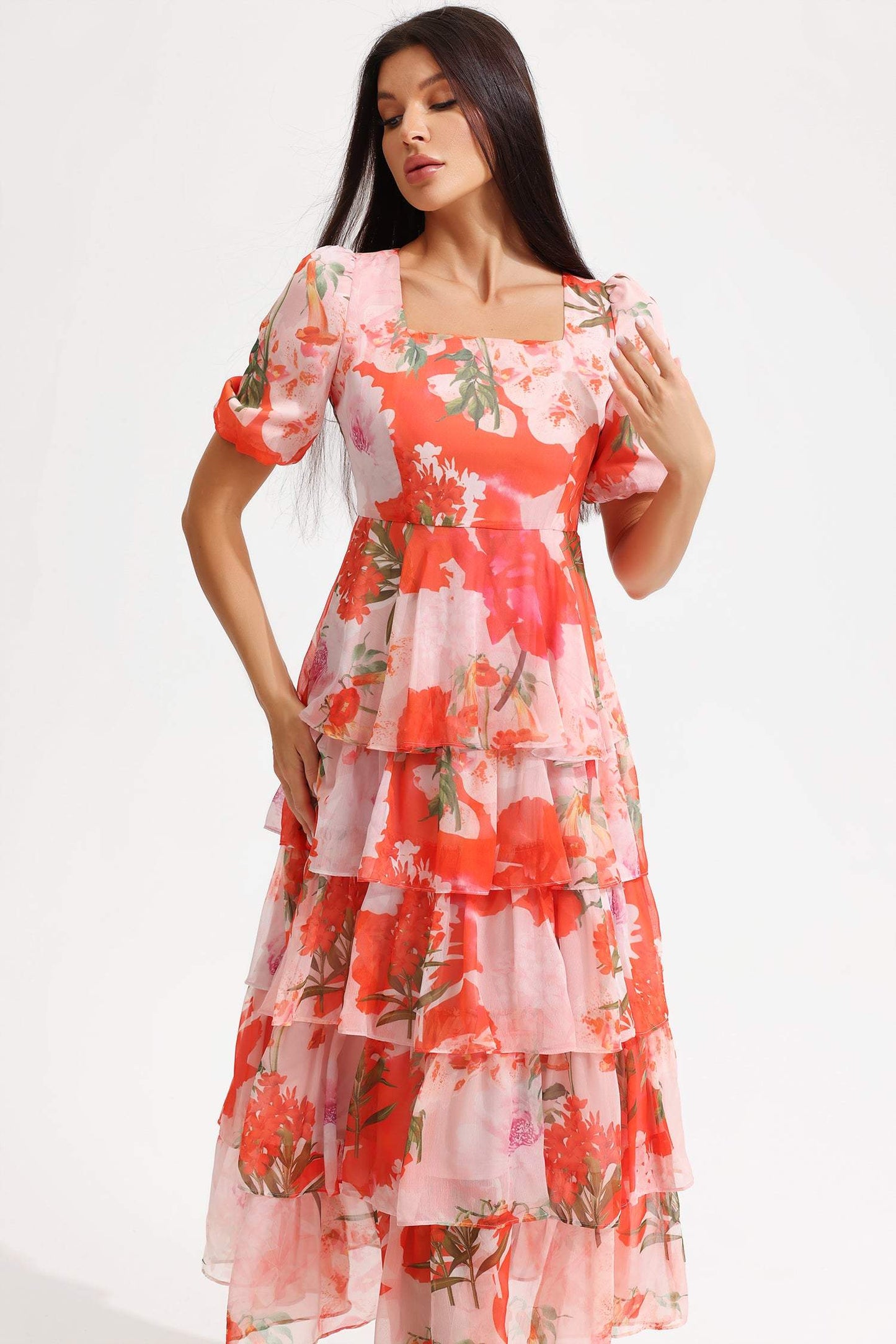 Beautifully Finished Dress in a Timeless Design