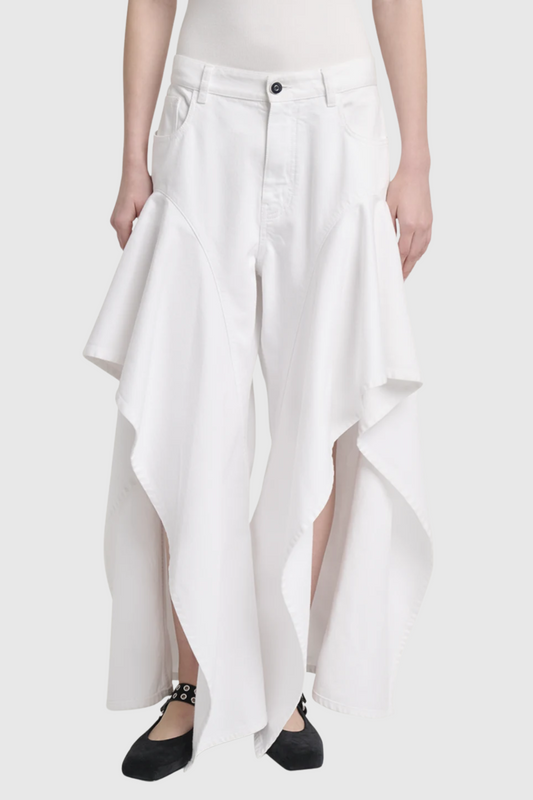 Effortlessly Elegant Garment with a Timeless Design