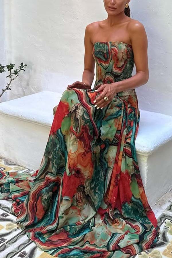 Classic Vintage & Enduringly Stylish Dress