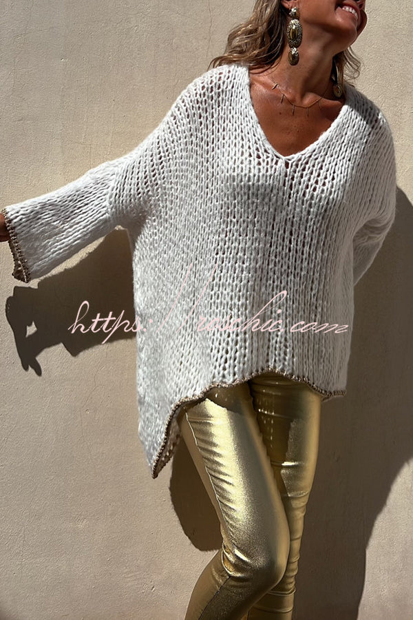 Well Tailored Sweater with a Graceful Silhouette