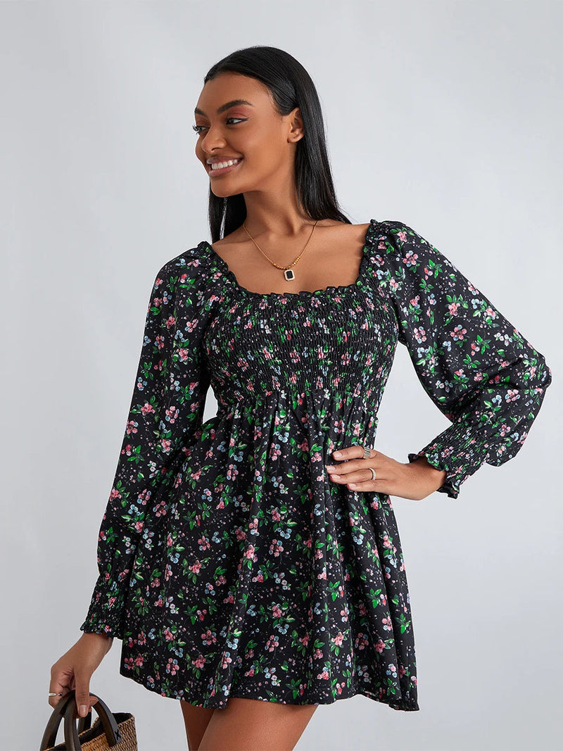 Classic Vintage Dress with a Flattering Fit