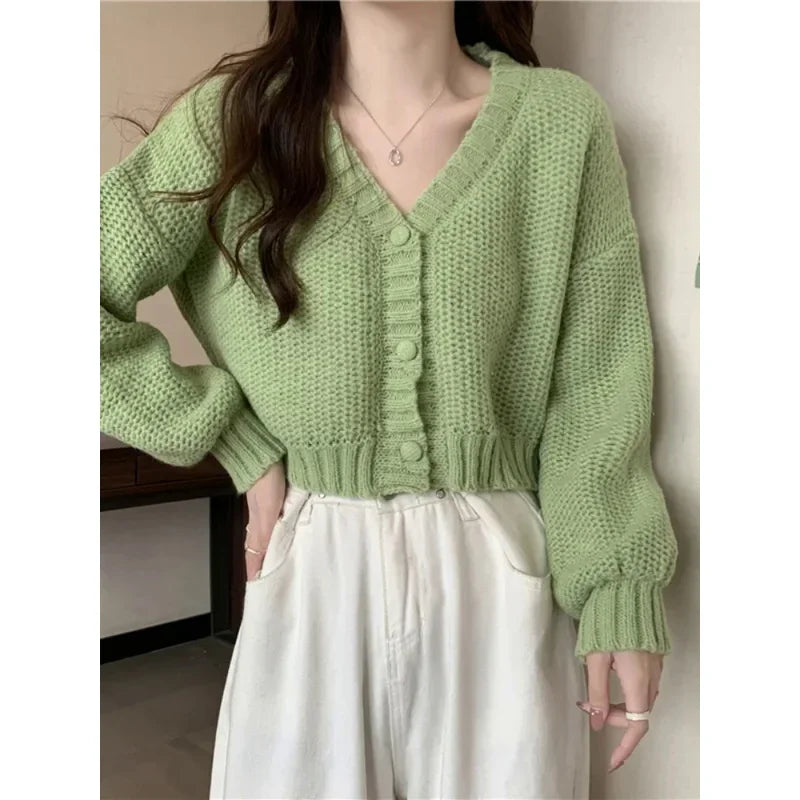 Gracefully Styled Cardigan for Any Occasion