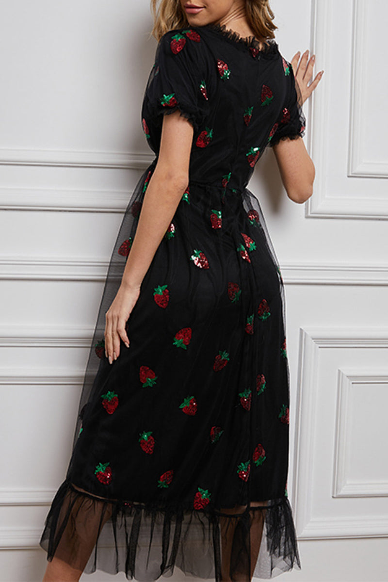 Effortlessly Elegant Dress with a Timeless Design