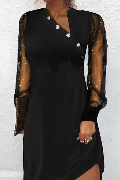 Beautifully Finished Dress in a Timeless Design