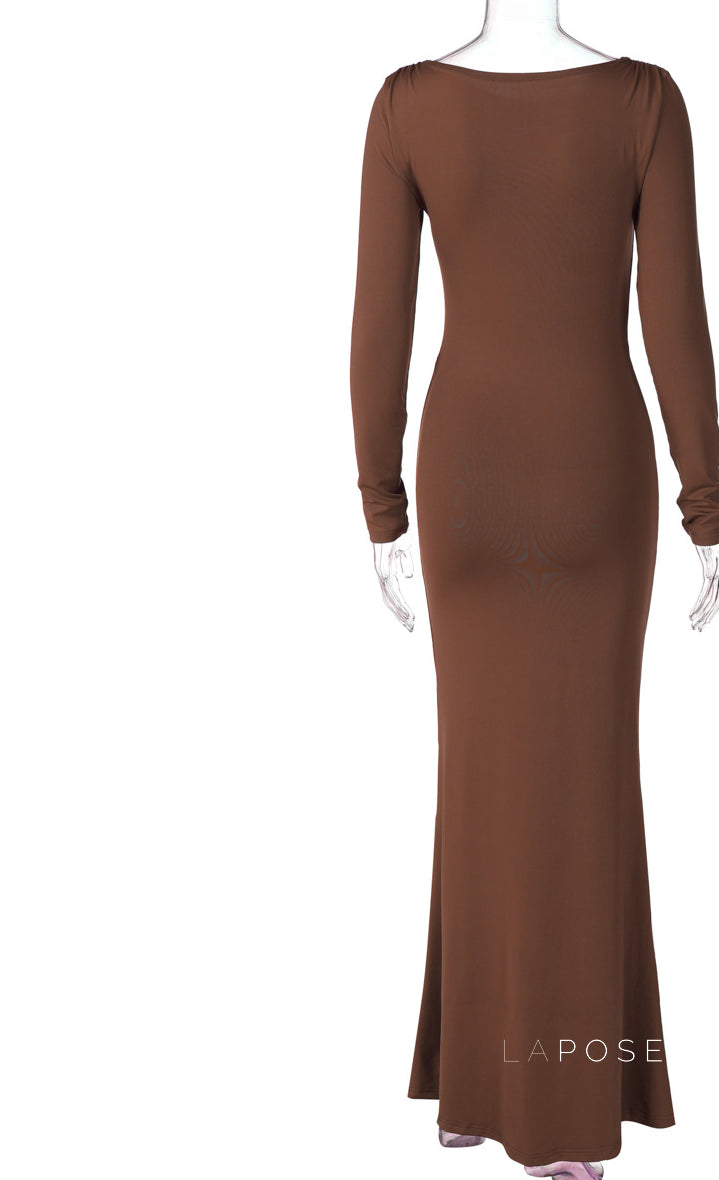 Effortlessly Elegant Dress with a Timeless Design