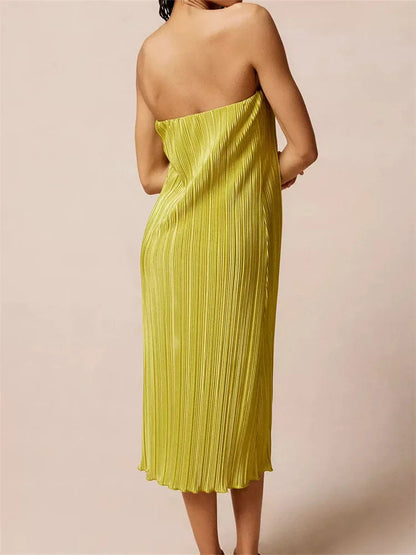 Gracefully Styled Dress for Any Occasion