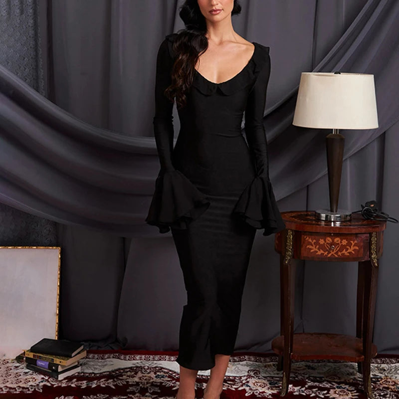 Classic Vintage Dress with a Flattering Fit