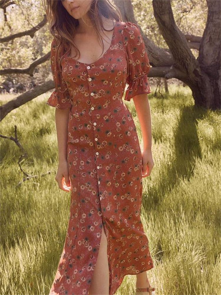 Classic Vintage Dress with a Flattering Fit