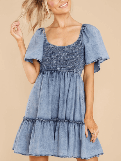Sophisticated Dress with a Clean Classic Look