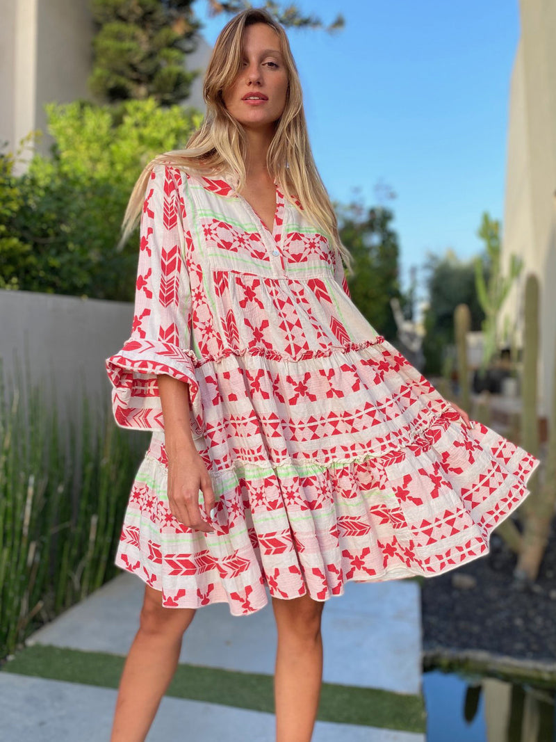 Classic Vintage Dress with a Flattering Fit
