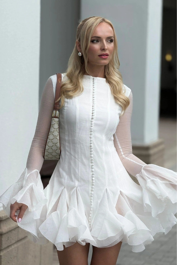 Gracefully Styled Dress for Any Occasion