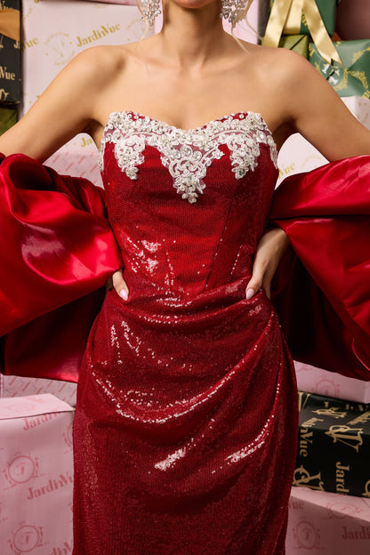 Gracefully Styled Dress for Any Occasion