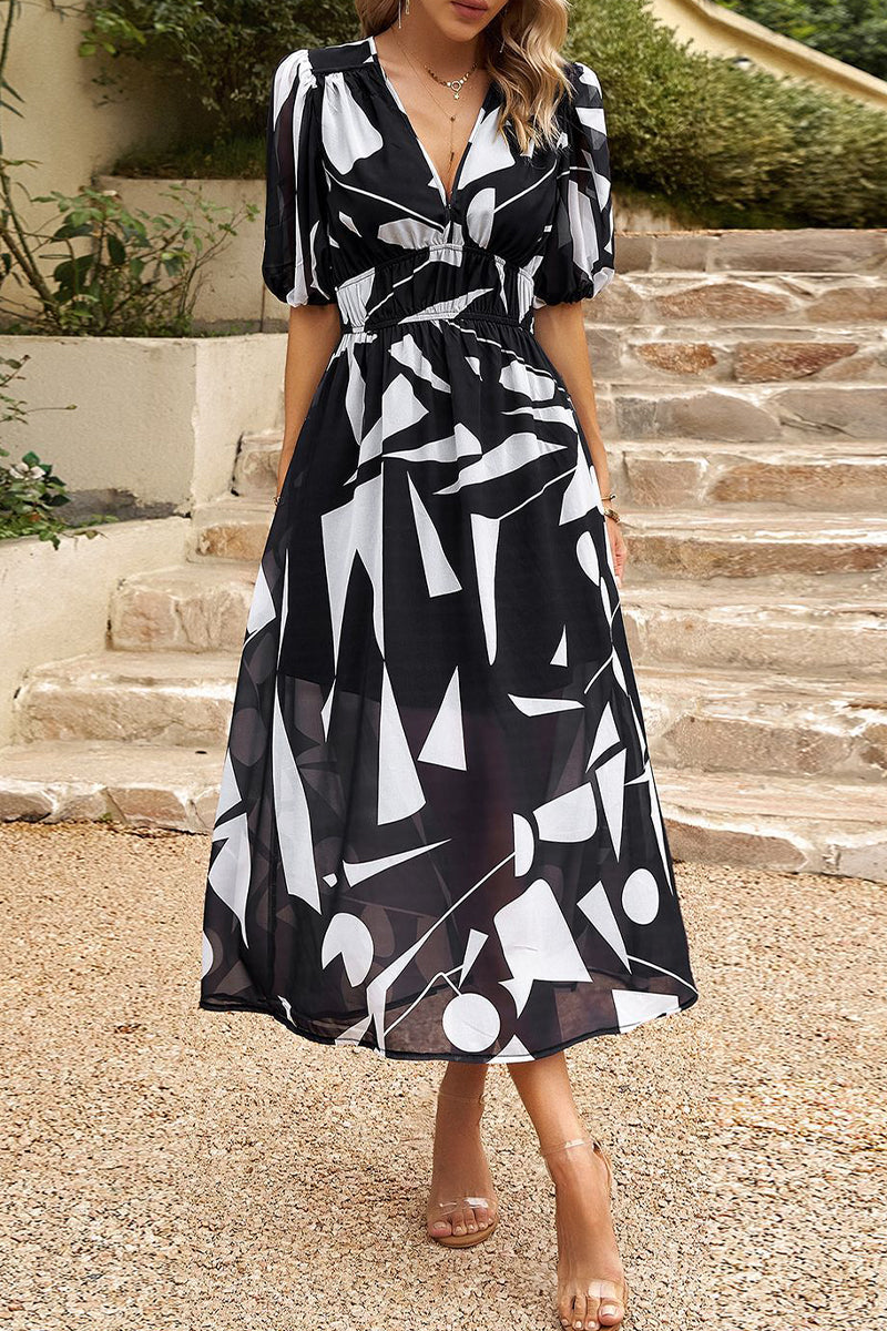 Classic Vintage Dress with a Flattering Fit